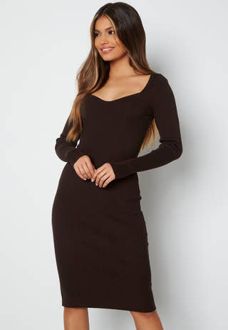 Sweetheart Rib Knit Midi Dress
