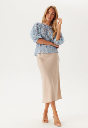 3D Flower Puff Sleeve Blouse