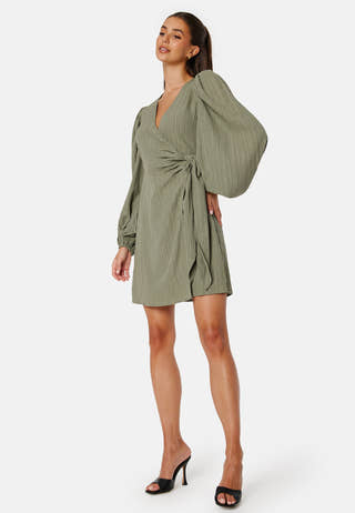 Balloon Sleeve Structured Wrap Dress
