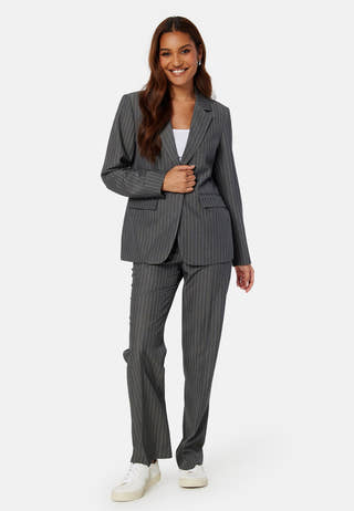 Camila Blazer
