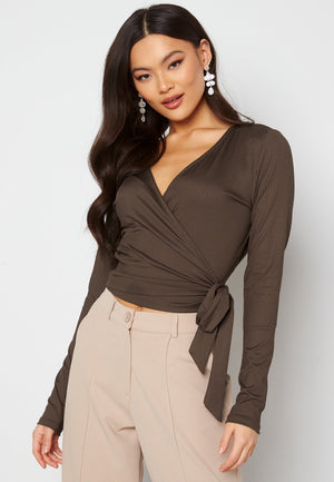 Karla wrap top