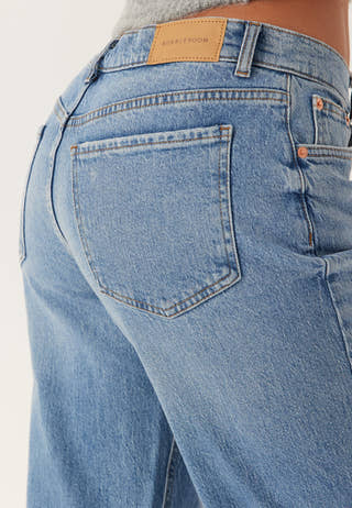 Low Waist Straight Jeans