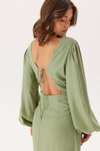 Balloon Sleeve Wrap Gown