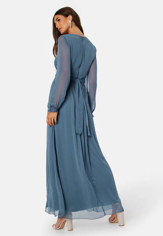 Delilah prom dress