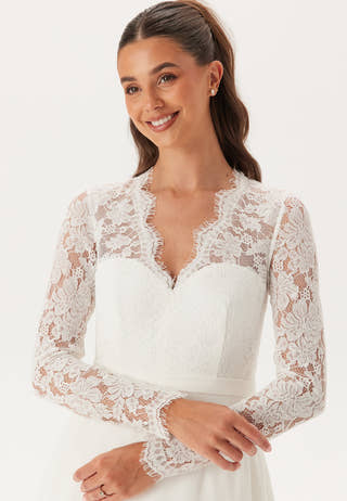 Scallop V-Neck Lace Gown