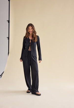 Pleated Wide Trousers