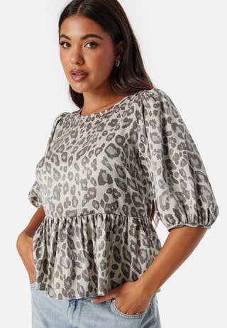 Round Neck Puff Sleeve Blouse