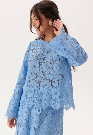 Scalloped Edge Lace Blouse