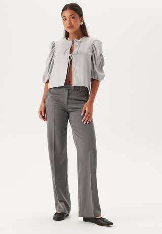 Short Puff Sleeve Blouse