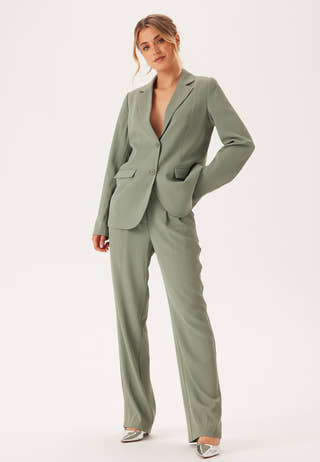 Straight Leg Pleated Suit Pants