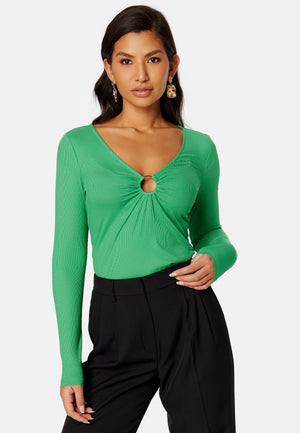 Tiana top