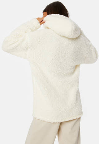 Una fluffy teddy hoodie