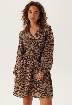 V-neck Button Short Dress