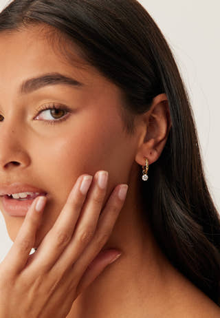 Como Hoop Earring Crystal