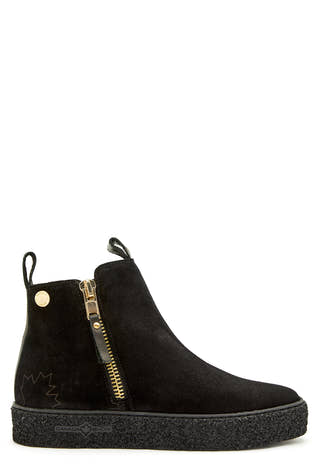 Mount V. Zip Boots