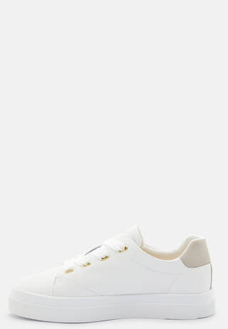Avona Sneaker
