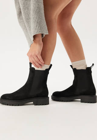 Kelliin Chelsea Boot