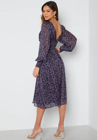 Ditsy Long Sleeve Shirred Midi Dress