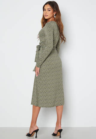 Katrine wrap dress