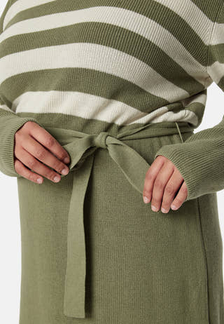 Striped O-neck  Knitted Dress