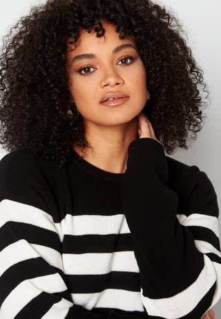 Striped O-neck  Knitted Sweater