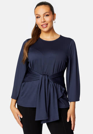 Petra tie top
