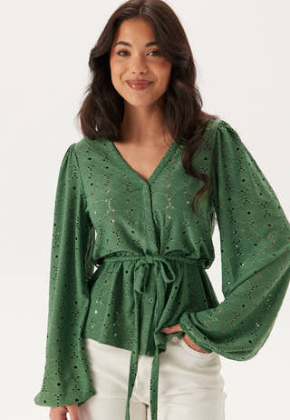 Soft Broderie Anglaise Top