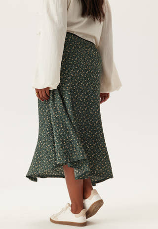 Structured Asymmetric Skirt