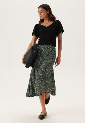 Structured Asymmetric Skirt