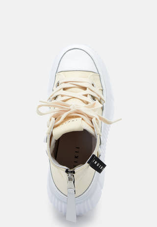 Matilda Canvas High