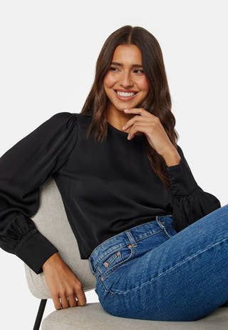 Jovana Ruby O-Neck Top