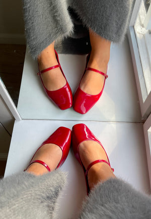 Onlakira-3 Pu Mary Jane Baller