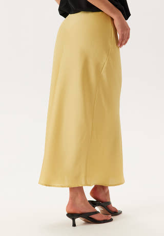Onlchigo Ankel Satin Skirt