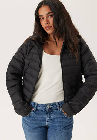 only-onltahia-lw-quilted-hood-jkt-black_ea667378-7dfc-4f81-a233-372a444037ff