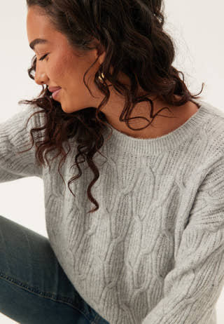 Vilassia O-neck L/S CABEL KNIT