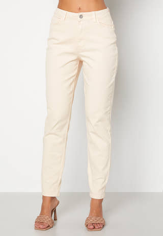Kesia Mom HW Jeans