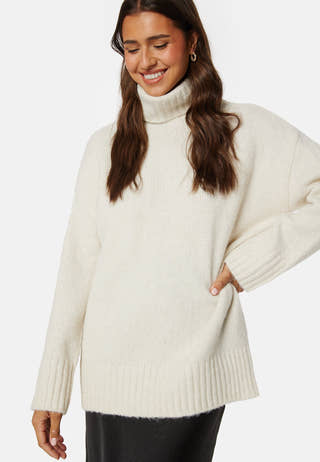 Nancy Loose Roll Neck