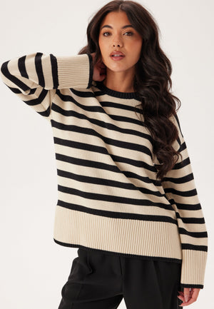 Pcava Ls O-neck Slit Knit