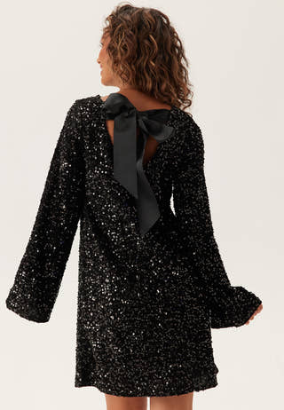 Pckam Ls Deep Back Bow Dress