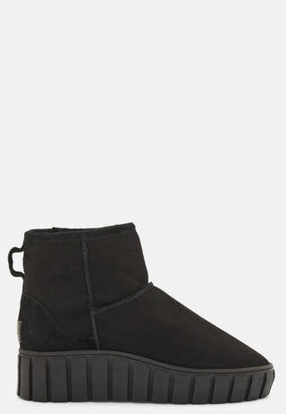 Alexa Boots
