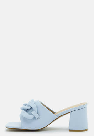 Carrie Sandal
