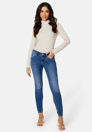 Robyn Low Rise Skinny Pushup Jeans