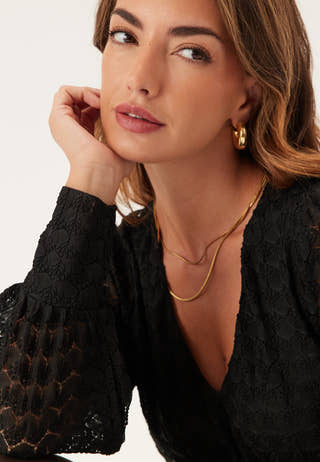 Vmbecca Ls V-neck Lace Top