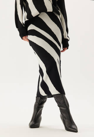 Vmnancy Nw 7/8 SKIRT SKIRT SKI