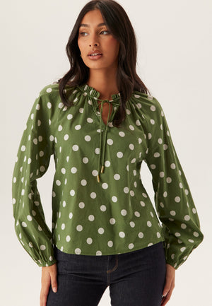 Vmroxy Ls Tie Top