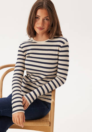 Viamelie O-neck L/S TOP