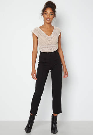 Vichikka V-neck Cap Sleeve Top