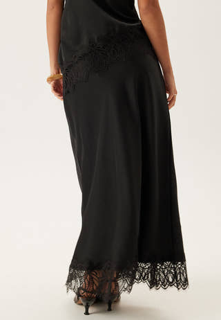 Vilea Ankle Skirt