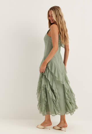 Visella Halterneck Flounch Dress