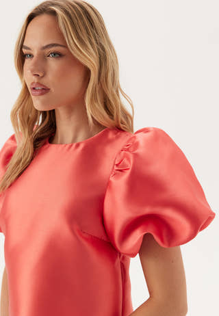 Vishina 2/4 O-Neck Top